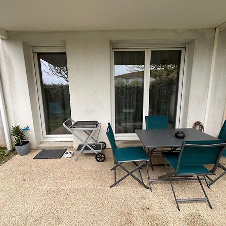 Appartement Avec Jardin A Rochefort Екстериор снимка