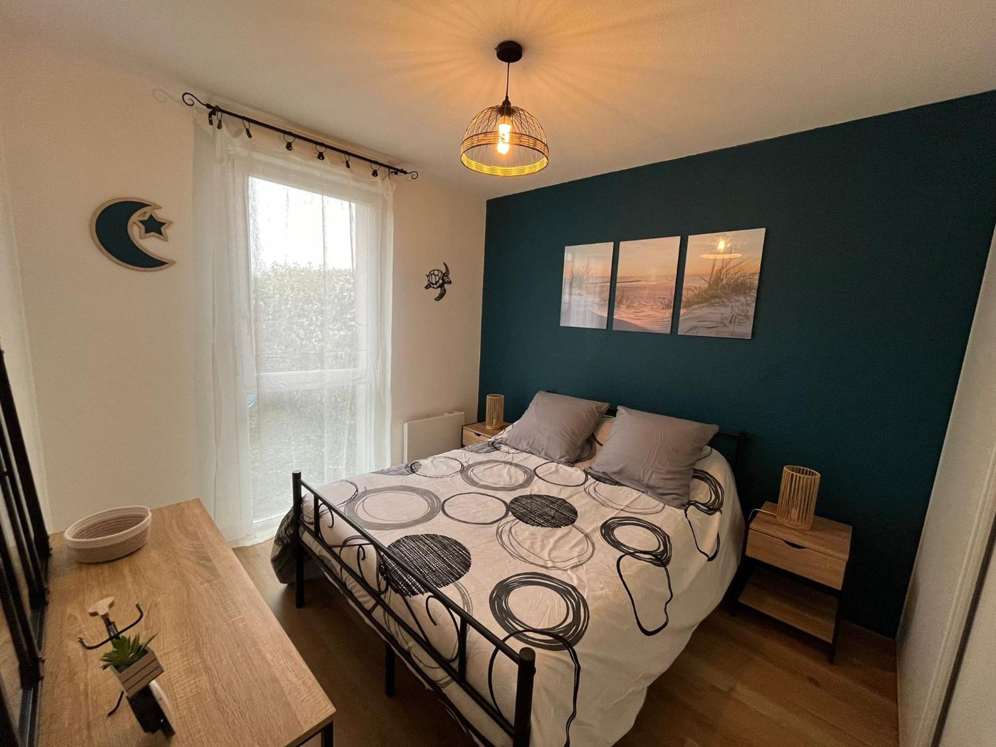 Appartement Avec Jardin A Rochefort Екстериор снимка